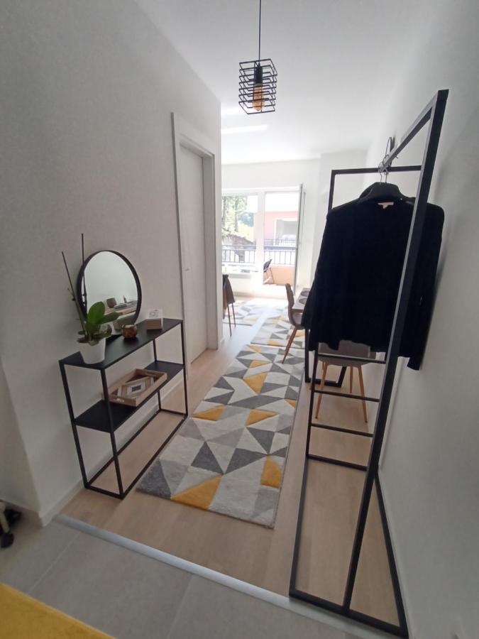 Апартаменты Apartman Bijela Белашница Номер фото
